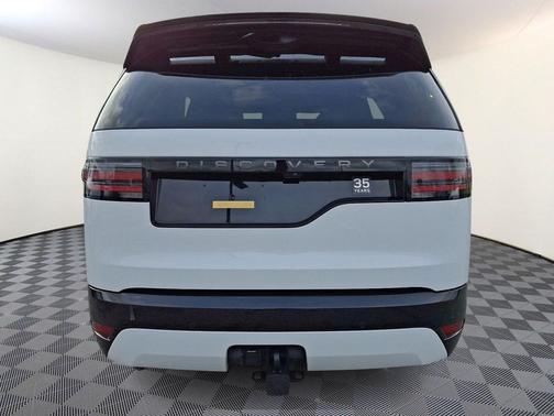 2025 Land Rover Discovery P360 Dynamic SE