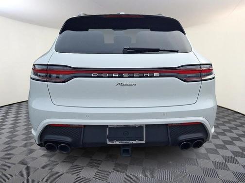 2023 Porsche Macan T