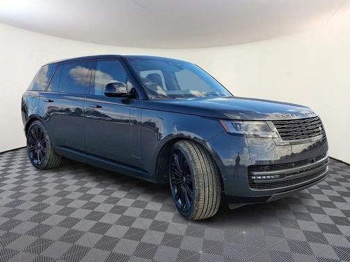 2025 Land Rover Range Rover P530 SE 7 Seat