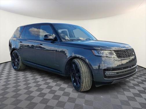 2025 Land Rover Range Rover P530 SE 7 Seat