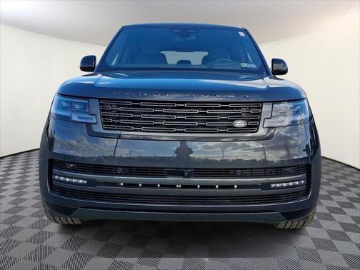 2025 Land Rover Range Rover P530 SE 7 Seat
