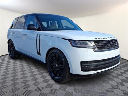 2025 Land Rover Range Rover P400 SE