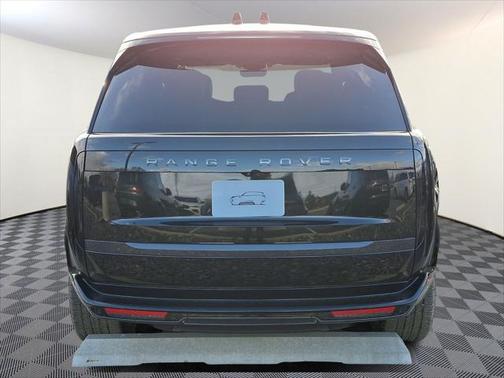 2025 Land Rover Range Rover P400 SE