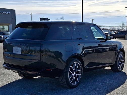 2026 Land Rover Range Rover P400 SE