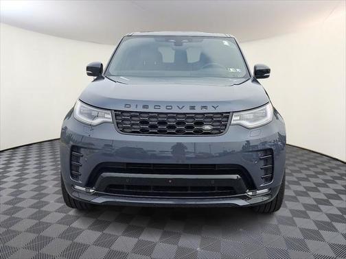 2025 Land Rover Discovery P300 Dynamic SE