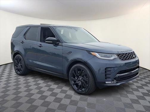 2025 Land Rover Discovery P300 Dynamic SE