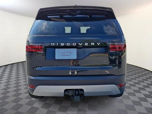 2025 Land Rover Discovery P300 S