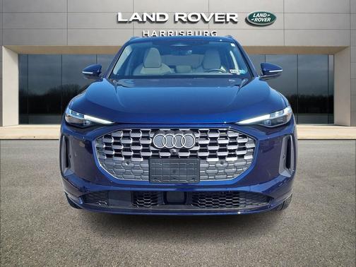 Navarra Blue Metallic 2025 Audi Q5 Prestige TFSI quattro S tronic