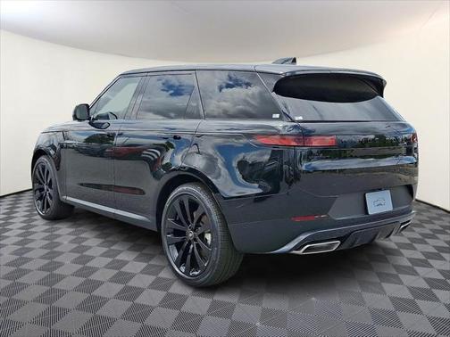 2025 Land Rover Range Rover Sport SE
