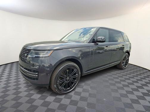 2025 Land Rover Range Rover P400 SE 7 Seat