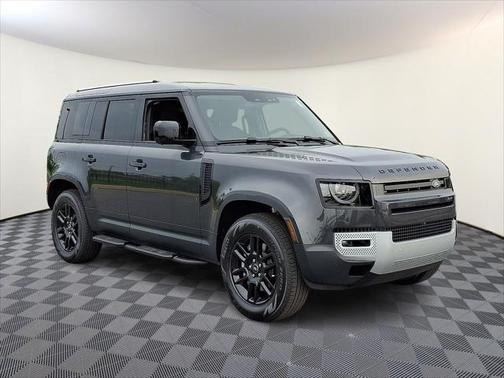 2025 Land Rover Defender 110 P300