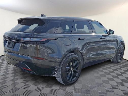 2026 Land Rover Range Rover Velar P250 SE R-Dynamic