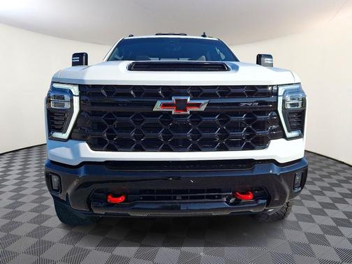 2024 Chevrolet Silverado 2500 4WD Crew Cab Standard Bed ZR2