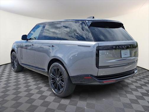2025 Land Rover Range Rover P400 SE