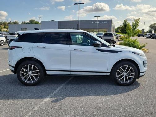 2024 Land Rover Range Rover Evoque Dynamic SE