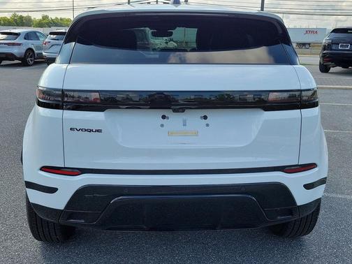 2024 Land Rover Range Rover Evoque Dynamic SE