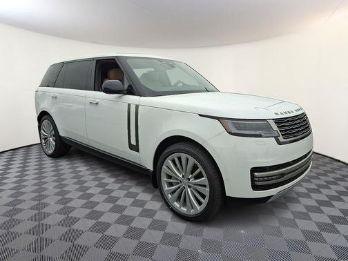 2025 Land Rover Range Rover P530 SE 7 Seat