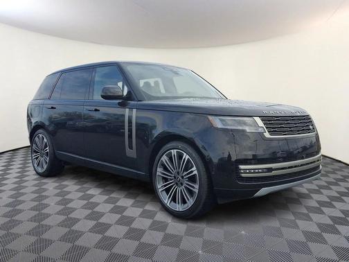 2025 Land Rover Range Rover P530 SE 7 Seat