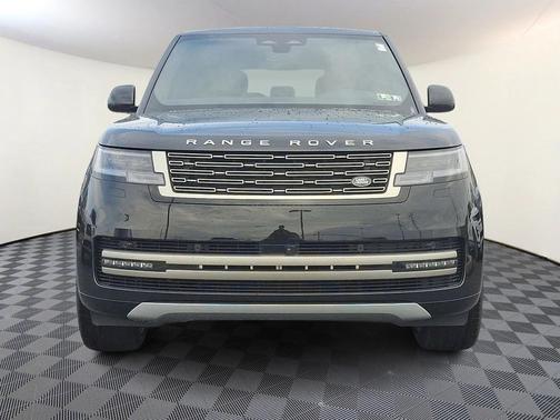 2025 Land Rover Range Rover P530 SE 7 Seat
