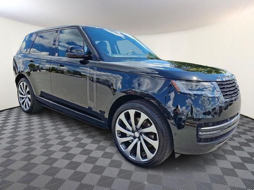 2025 Land Rover Range Rover P400 SE