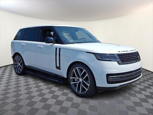 2025 Land Rover Range Rover P550e SE