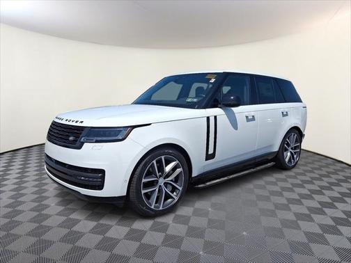 2025 Land Rover Range Rover P550e SE