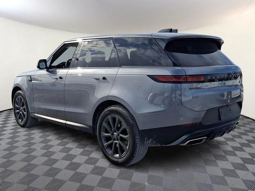 2024 Land Rover Range Rover Sport SE