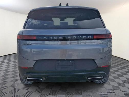 2024 Land Rover Range Rover Sport SE