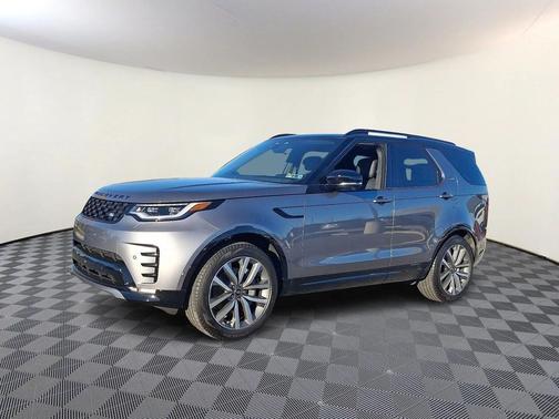 2025 Land Rover Discovery P300 Dynamic SE