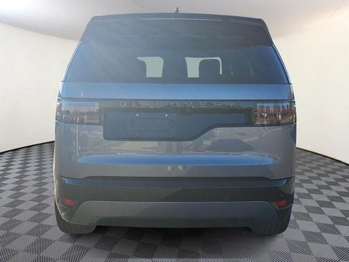 2025 Land Rover Discovery P300 Dynamic SE