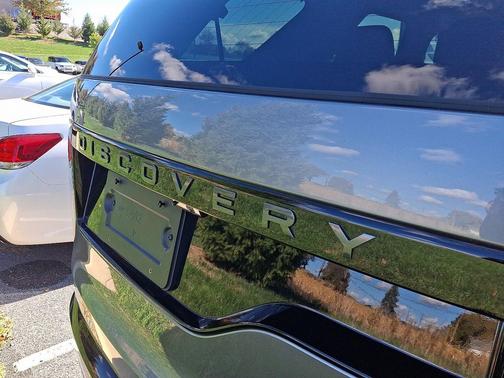 2025 Land Rover Discovery P300 Dynamic SE