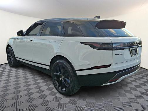2026 Land Rover Range Rover Velar P250 SE R-Dynamic