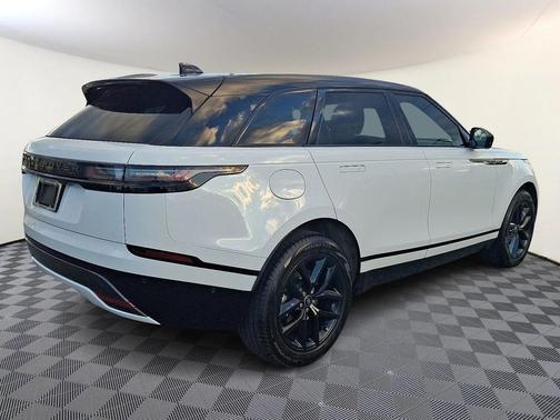 2026 Land Rover Range Rover Velar P250 SE R-Dynamic