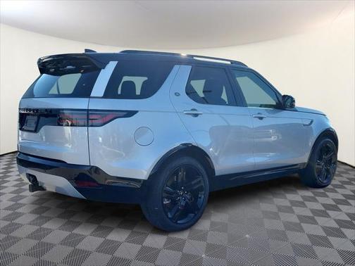 2024 Land Rover Discovery P360 Dynamic SE