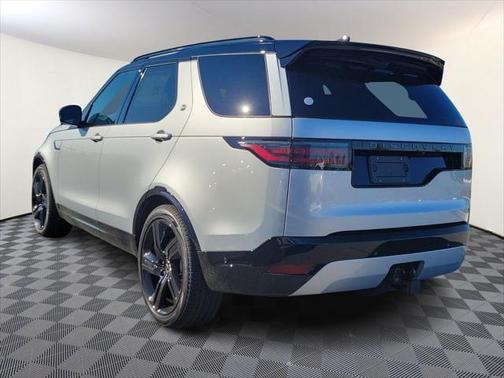 2024 Land Rover Discovery P360 Dynamic SE