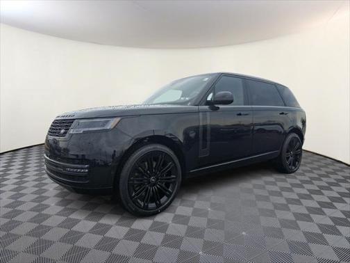 2025 Land Rover Range Rover P530 SE 7 Seat
