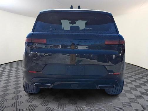 2024 Land Rover Range Rover Sport SE