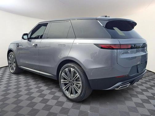 2025 Land Rover Range Rover Sport SE