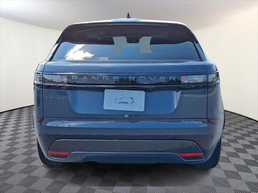 2026 Land Rover Range Rover Velar P250 SE R-Dynamic