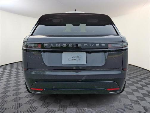 2026 Land Rover Range Rover Velar P250 SE R-Dynamic