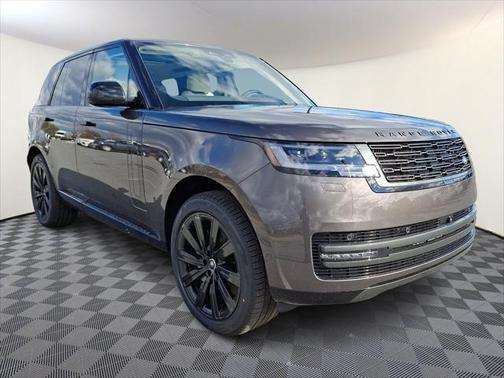 2025 Land Rover Range Rover P400 SE