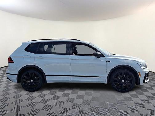 2021 Volkswagen Tiguan 2.0T SE R-Line Black