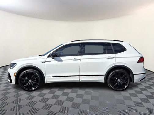 2021 Volkswagen Tiguan 2.0T SE R-Line Black