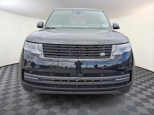 2025 Land Rover Range Rover P400 SE