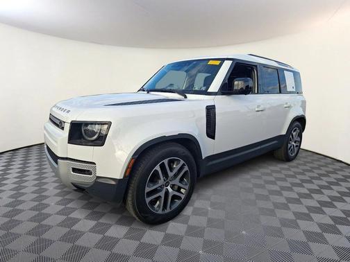 2023 Land Rover Defender 110 SE