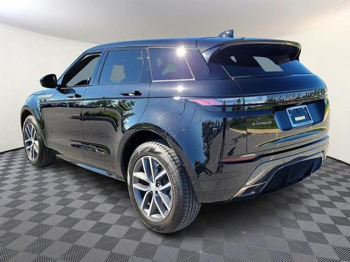 2024 Land Rover Range Rover Evoque Dynamic SE