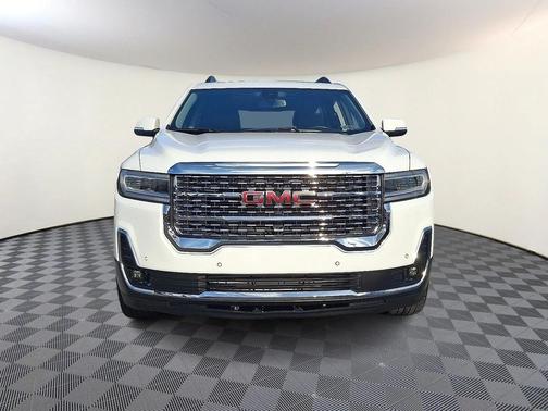 2022 GMC Acadia AWD SLT