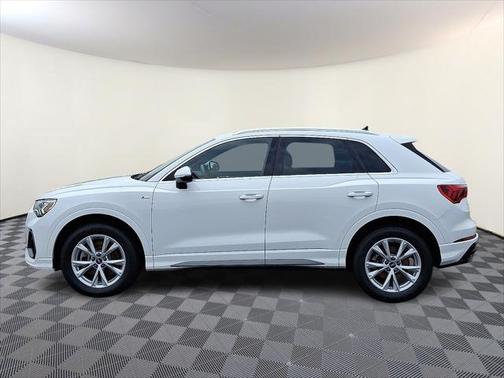 2023 Audi Q3 S line Premium