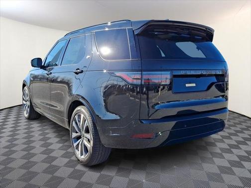 2025 Land Rover Discovery P360 Dynamic SE