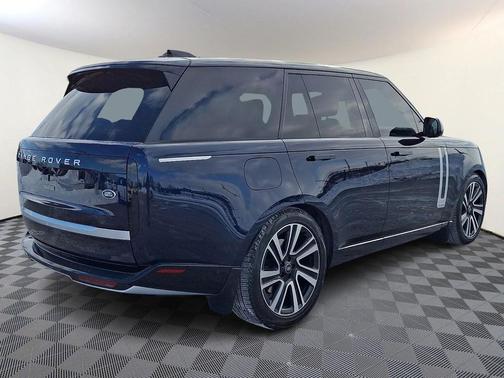 2023 Land Rover Range Rover Autobiography